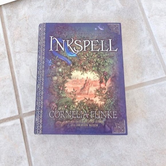 Book INKHEART and INKSPELL by Cornella Funke - Picture 4 of 12